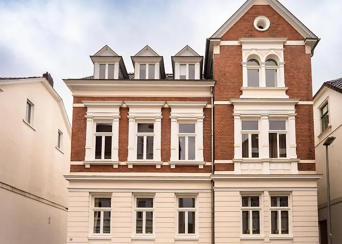 Leonie Nahe Zentrum *