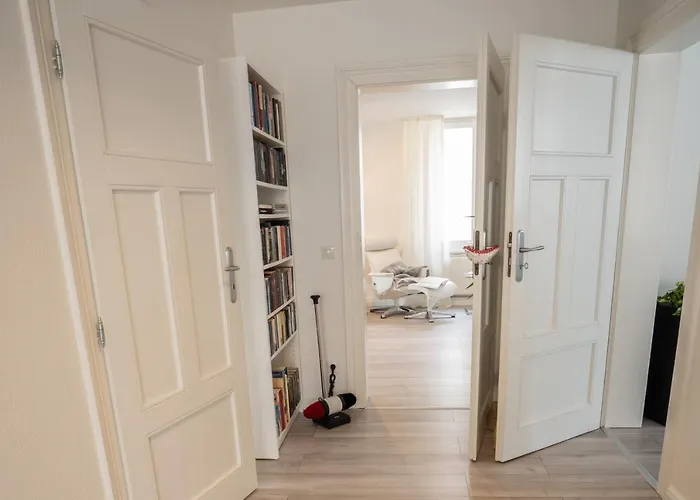 Leonie Nahe Zentrum *