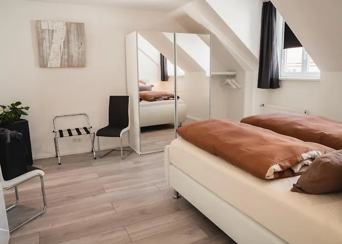 Leonie Nahe Zentrum 代特莫尔德